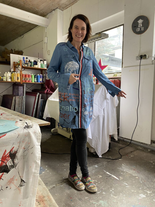 hilfiger_kleid_siebdruck_kunst